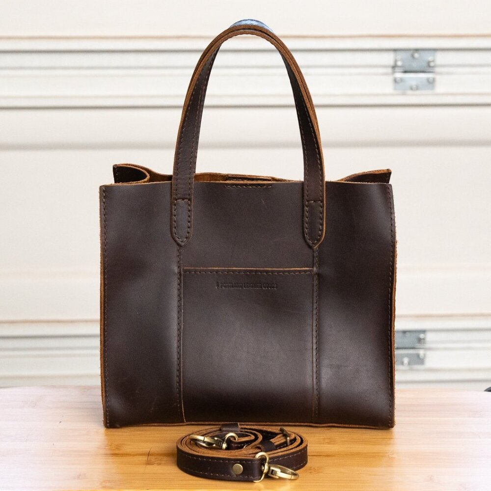 Lola Crossbody Tote in Grizzly